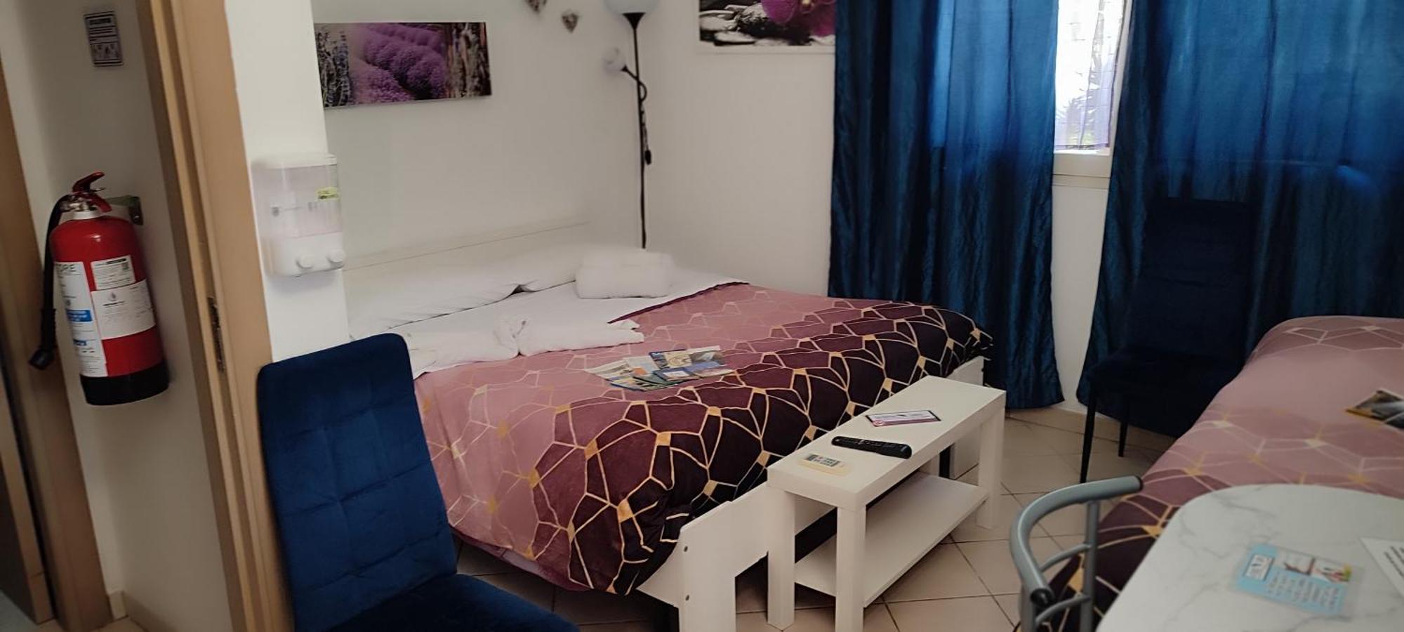 B&B La Gazza Ladra Carmiano  エクステリア 写真