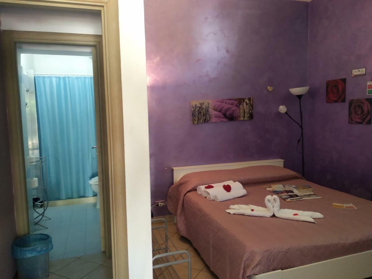 B&B La Gazza Ladra Carmiano  エクステリア 写真
