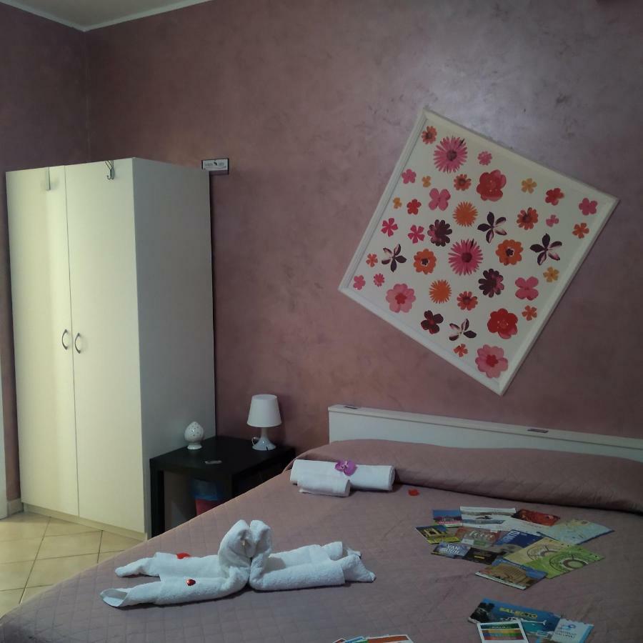 B&B La Gazza Ladra Carmiano  エクステリア 写真